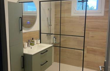 Maison avec piscine sécurisée au pied des Cévennes - Foto 13