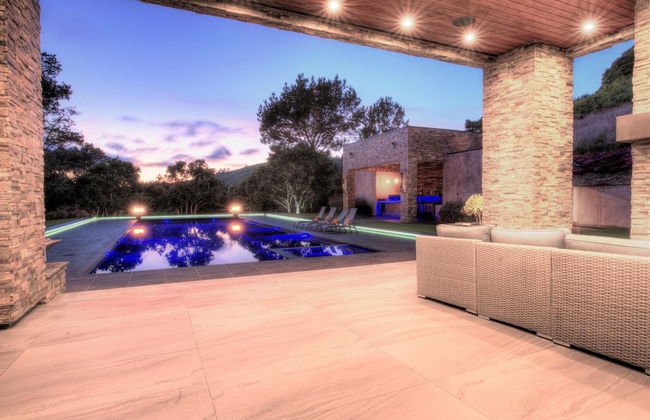 Lx1a: Luxury Contemporary Villa in The Middle of Nature - Foto 40