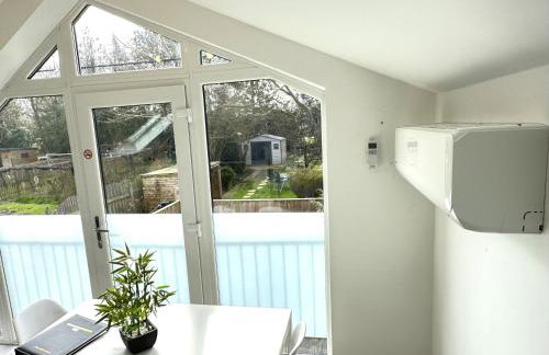 Walnut Flats-F3, 1-Bedroom with Stunning Garden View, AC, Parking, Netflix, WIFI - Close to Oxford, Bicester & Blenheim Palace - Foto 3