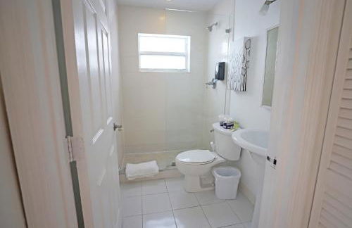 South Beach Walk to Sea Free Parking & Balcony Family & Pet Friendly - Foto 27