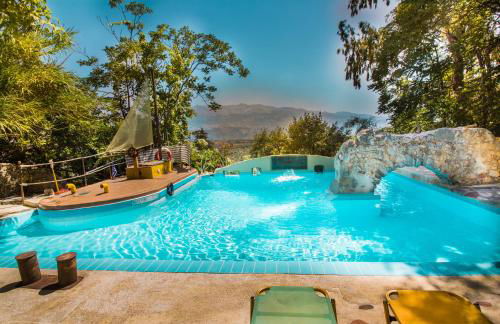 Malaxiana Houses - Photo 1