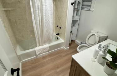 Charming fully remodeled House - Photo 15