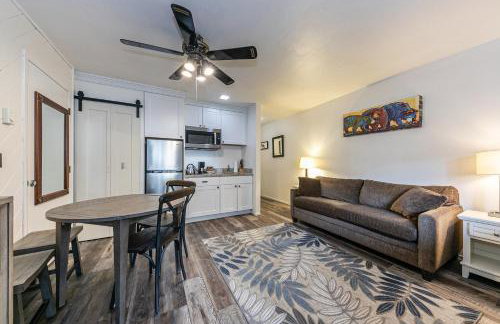 Delightful Studio w/Kitchenette #111 at Donner Lake Village - Foto 1