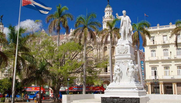 Drive past important landmarks