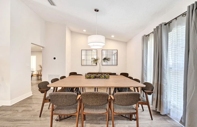 7 Br Home with Pool Gameroom & Soccer - Foto 40