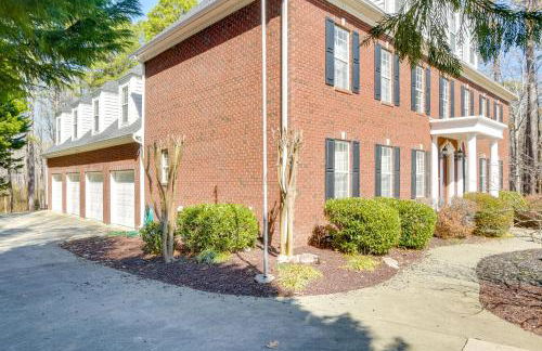 Hike, Golf and Boat Wake Forest Home with Yard - Foto 21