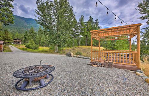 Eureka Tiny Home with Hot Tub and Community Beach! - Foto 28