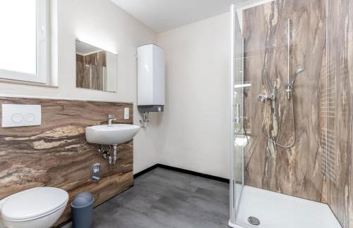 Nice Bungalow in Hallschlag Near the Lakebeach - Foto 138