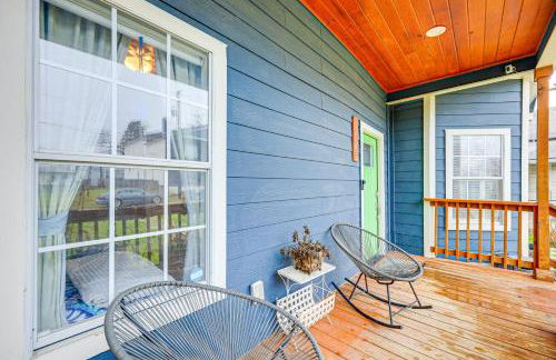 Artsy Bungalow with Yard in Dtwn San Antonio - Foto 23