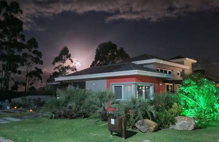 Casa com Piscina e SPA em Condominio a Beira da Lagoa de Ibiraquera - Photo 34