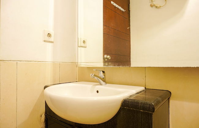 Fully Furnished and Spacious 3BR Apartment at Mangga Dua Residences - Foto 16