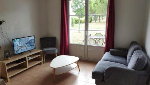 Villa 45 M2 dans parc arboré avec piscine - Photo 3