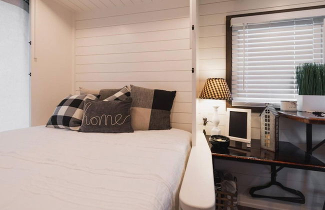 The Classic Tiny Cargohome 12 min to Magnolia Silos Baylor - Foto 11