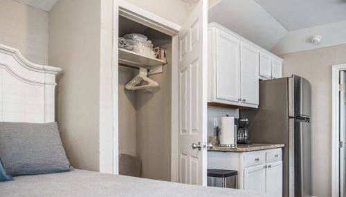 Old Dauphin Way Historic Home - Unit 1 - Foto 4