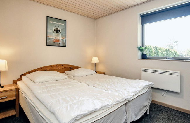 6 Person Holiday Home in Karrebaeksminde - Photo 2