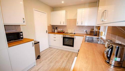 Spacious 4-Bedroom House in Glenboig - Foto 2