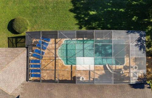 BRAND NEW! Lakefront 9BR Pool Hot Tub Outdoor Kitchen BBQ Theater 2 miles Disney - Foto 34