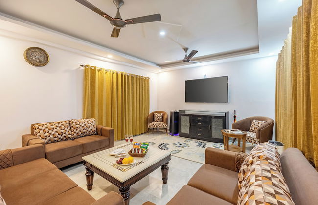 ELIVAAS 5 BHK With Pvt Pool - Zenora - Foto 34