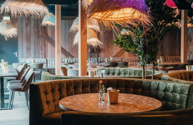 Semi-detached Bungalow with Dishwasher near Veluwe - Photo 28