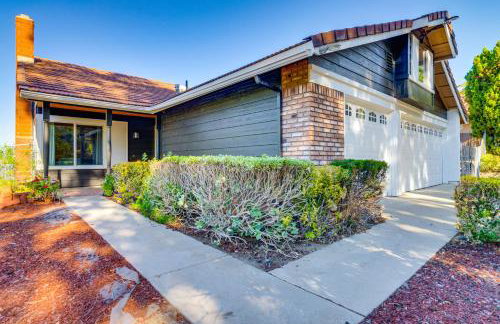Water-View Home w/ Hot Tub in Lake Elsinore! - Foto 2