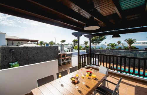 Stylish 6 Bedroom Villa Princesa - Hot Tub - Heated Pool - Near Beach & Waterparks - Foto 13