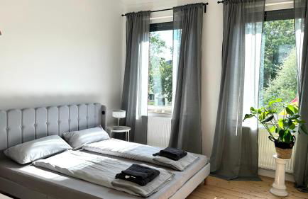 Apartment Savanna im historischen Stadtkern Linn in Krefeld, nähe Düsseldorf Messe, Airport, Parkmöglichkeiten direkt vor dem Haus - Foto 1