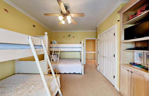 Escape Ocean View l Large Deck Sleeps 10 - Foto 25