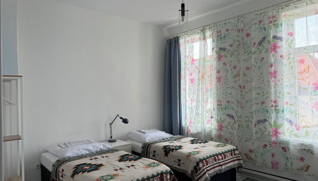 Moderne 4 Zimmer Apartment mit Bergblick Stadtzentrum Contactless Check-in - Foto 2, Zimmer