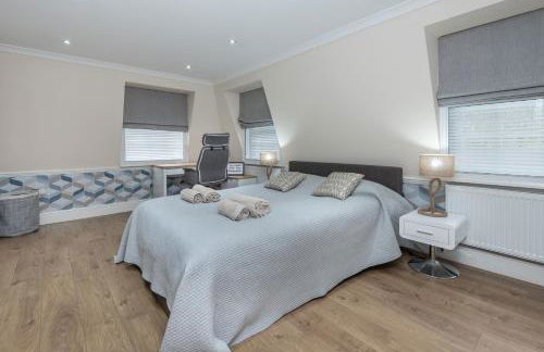 The London House - Entire Villa - Foto 18