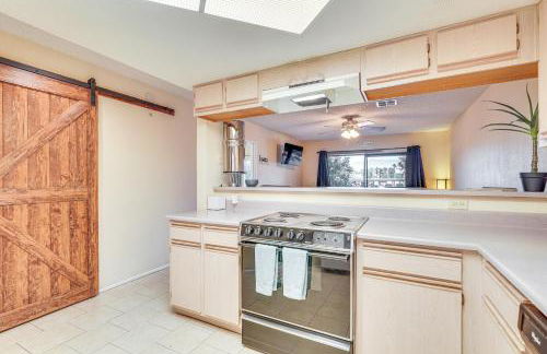 Walk to Golf and Beach Queens Bay Resort Condo - Foto 8