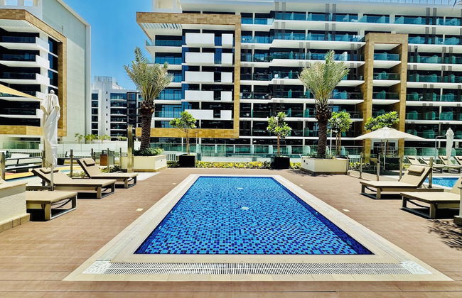 Venduras - Chic Studio in Azizi Riviera - Photo 1