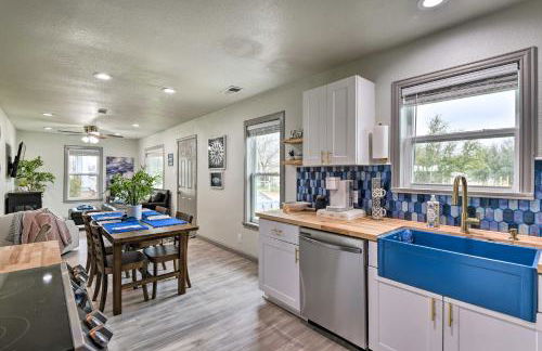 Lake Granbury Getaway about 1 Block to Waterfront - Foto 15