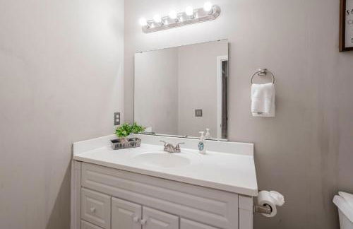 Dutch Creek Cottage- 10 mins to Lake Murray! - Foto 18