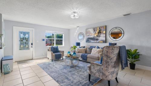 Modern 4BR Getaway Pet Friendly Outdoor Lounge - Foto 2