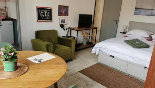 Studio calme et très lumineux, au pied de notre Dame de la Garde - Foto 4