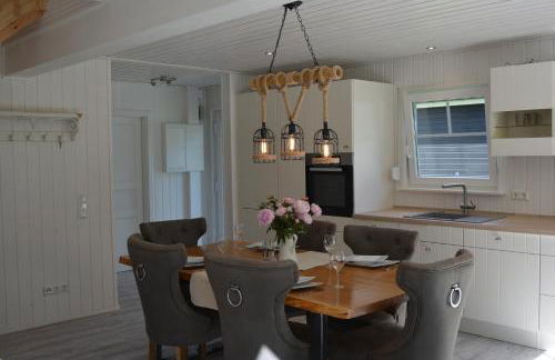 Kapitänshaus Zerpenschleuse Holiday Chalet - Photo 9