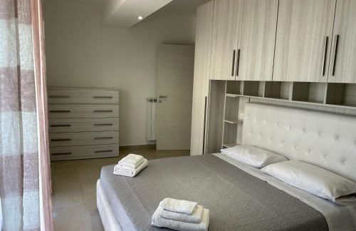 Beautiful Apartment with Swimming Pool - Photo 12