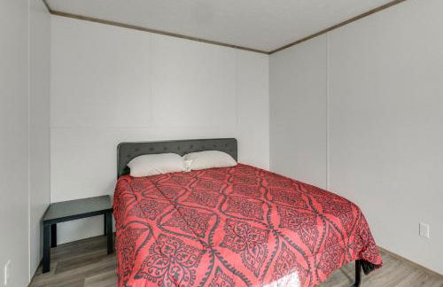 2 Mi to Lake Marion! Pet-Friendly Home with Yard - Foto 11