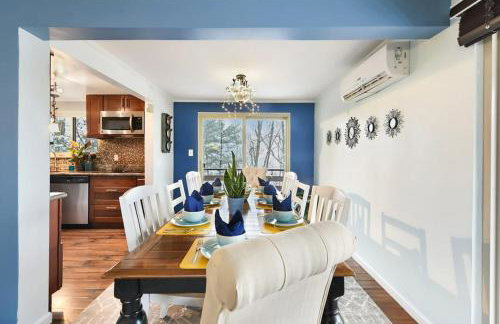 Secluded Hilltop Hideaway - Hot Tub! Two Living Rooms! - Foto 5