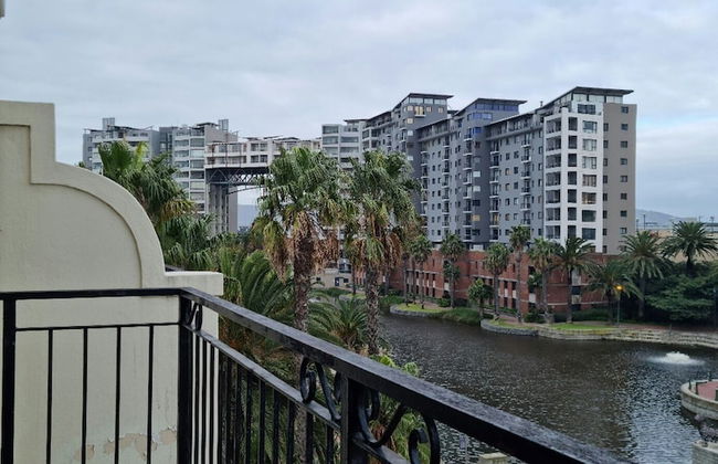 The Island Club by Smart City Stays - Photo 36