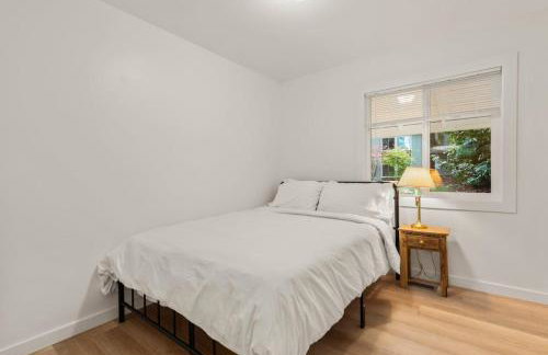 Parkside Escape Oasis in Bellevue fully fenced - Foto 31