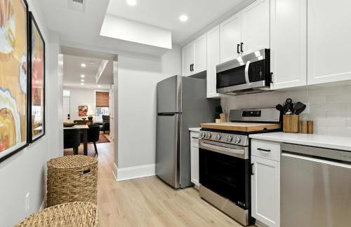 Capitol Hill Retreat Modern 2BR - Private Patio - Foto 19