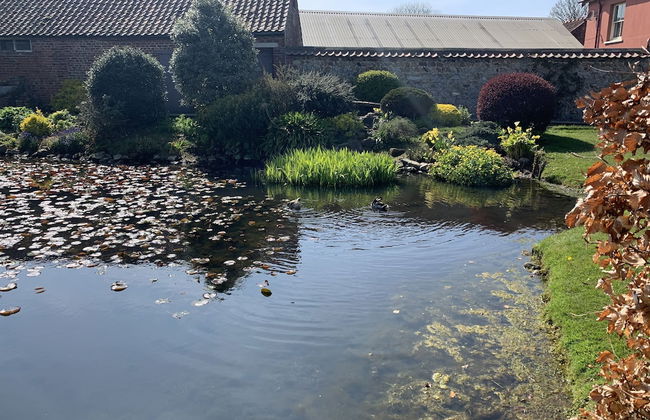 One Bedroom Barn With Free Parking - Photo 15