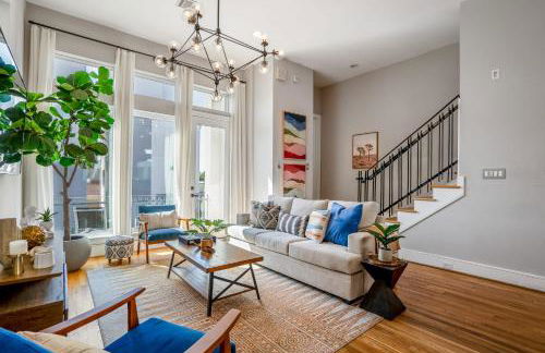 Luxury Downtown Getaway with Breathtaking Views - Foto 7