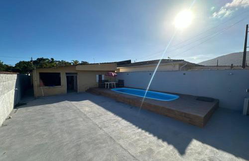 Casa com piscina em Itanhaem perto da praia - Foto 24