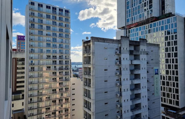 Chic CBD Studio-Aircon-Wifi -Heated Pool - Foto 16