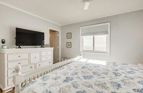 Ocean Isle Beach Condo with Balcony Steps to Shore! - Foto 15