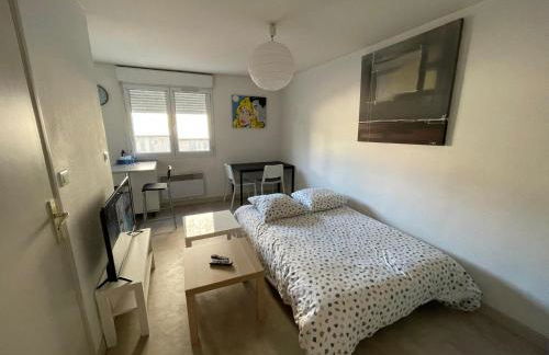Studio 20m2 parking 4rue proudhon wifi rdcsureleve - Foto 2