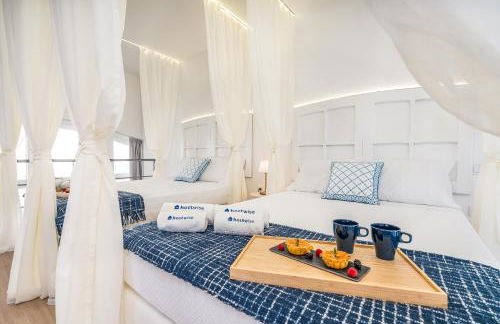 Host Wise - Elegant Loft with Historic Charm & Terrace - Foto 7