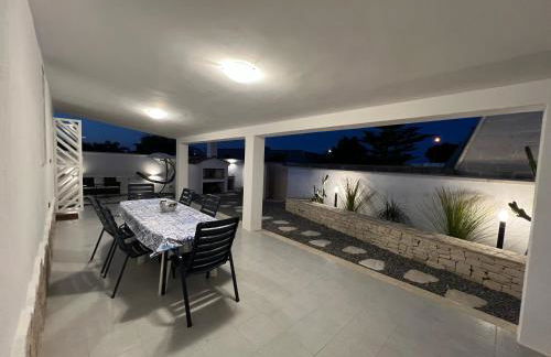 Salento Villa Cice, AC - WiFi - BBQ - attrezzatura da spiaggia - parcheggio privato sorvegliato, Due unità abitative indipendenti e giardino a due passi dal mare - Torre Ovo - Foto 10